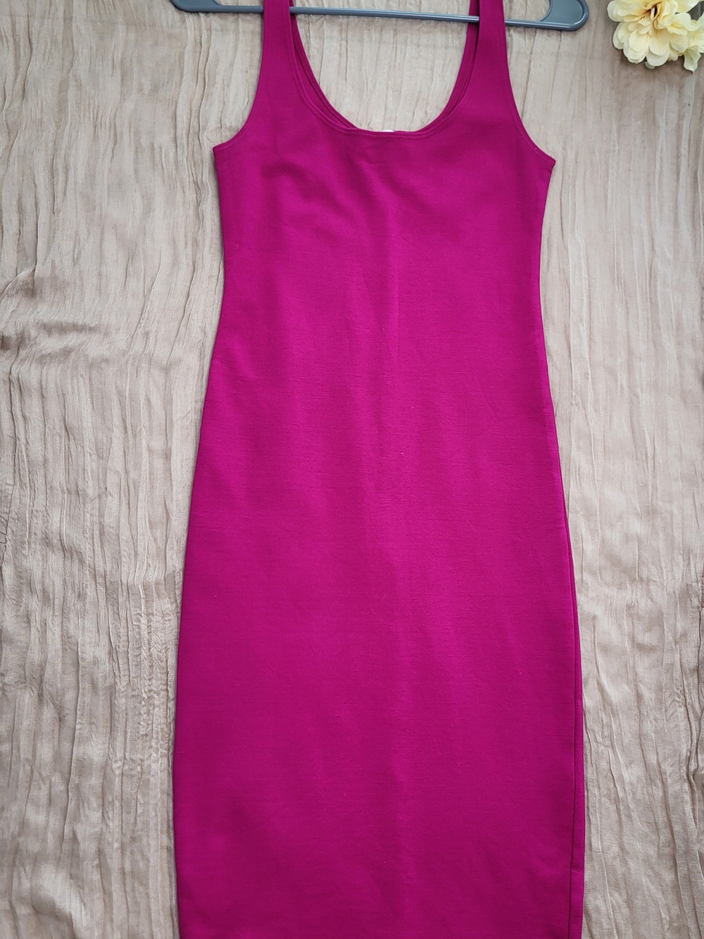 Forever 21 Bright Magenta Scoop Neck Sleeveless Midi Dress